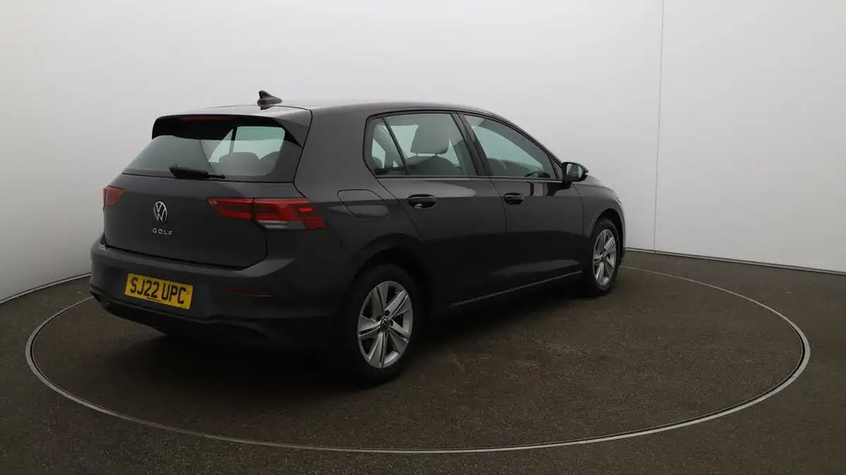 2022-volkswagen-golf-20tdi-life-hatchback-big-7