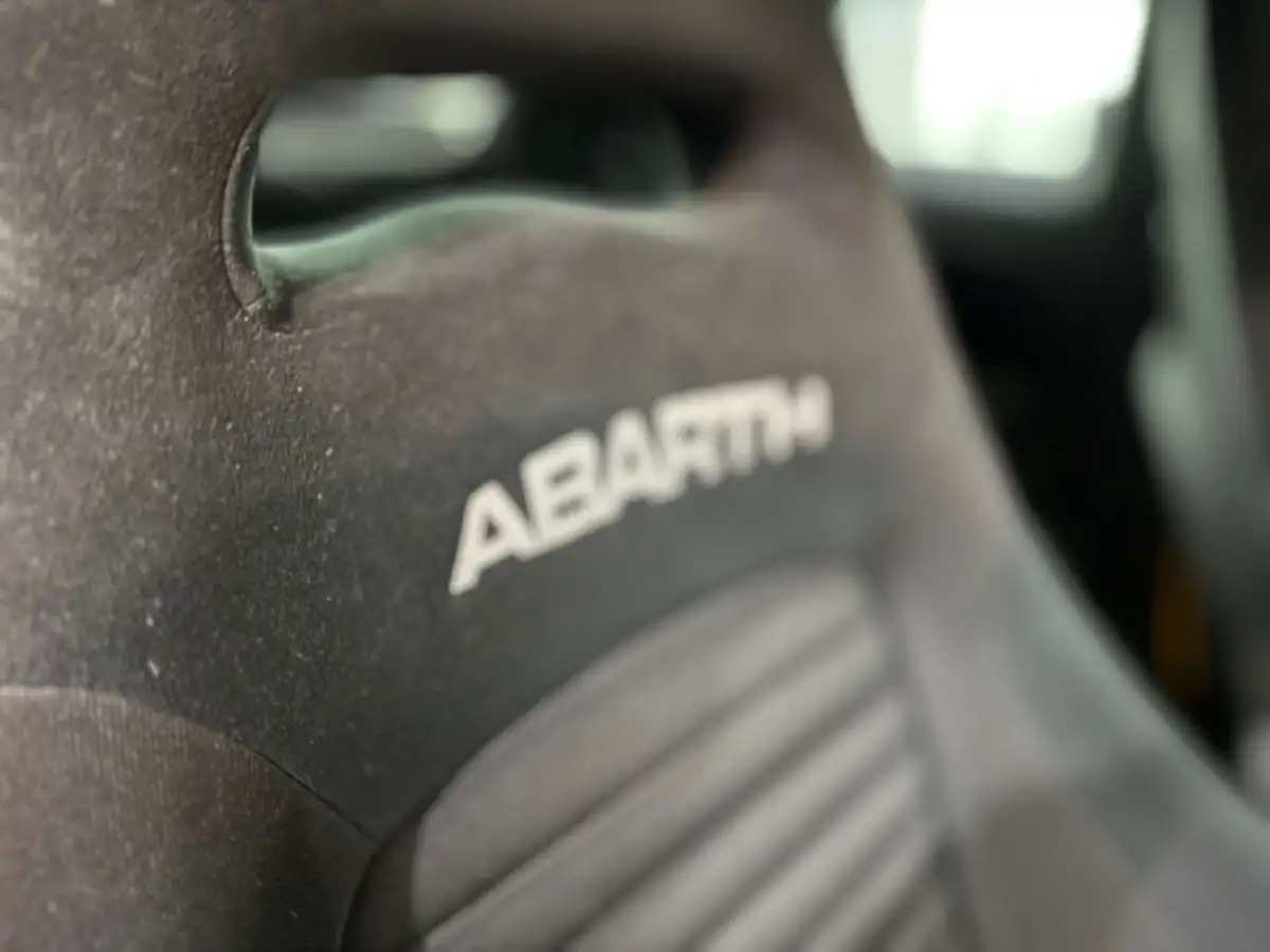2016-abarth-595-14-tjet-competizione-big-44