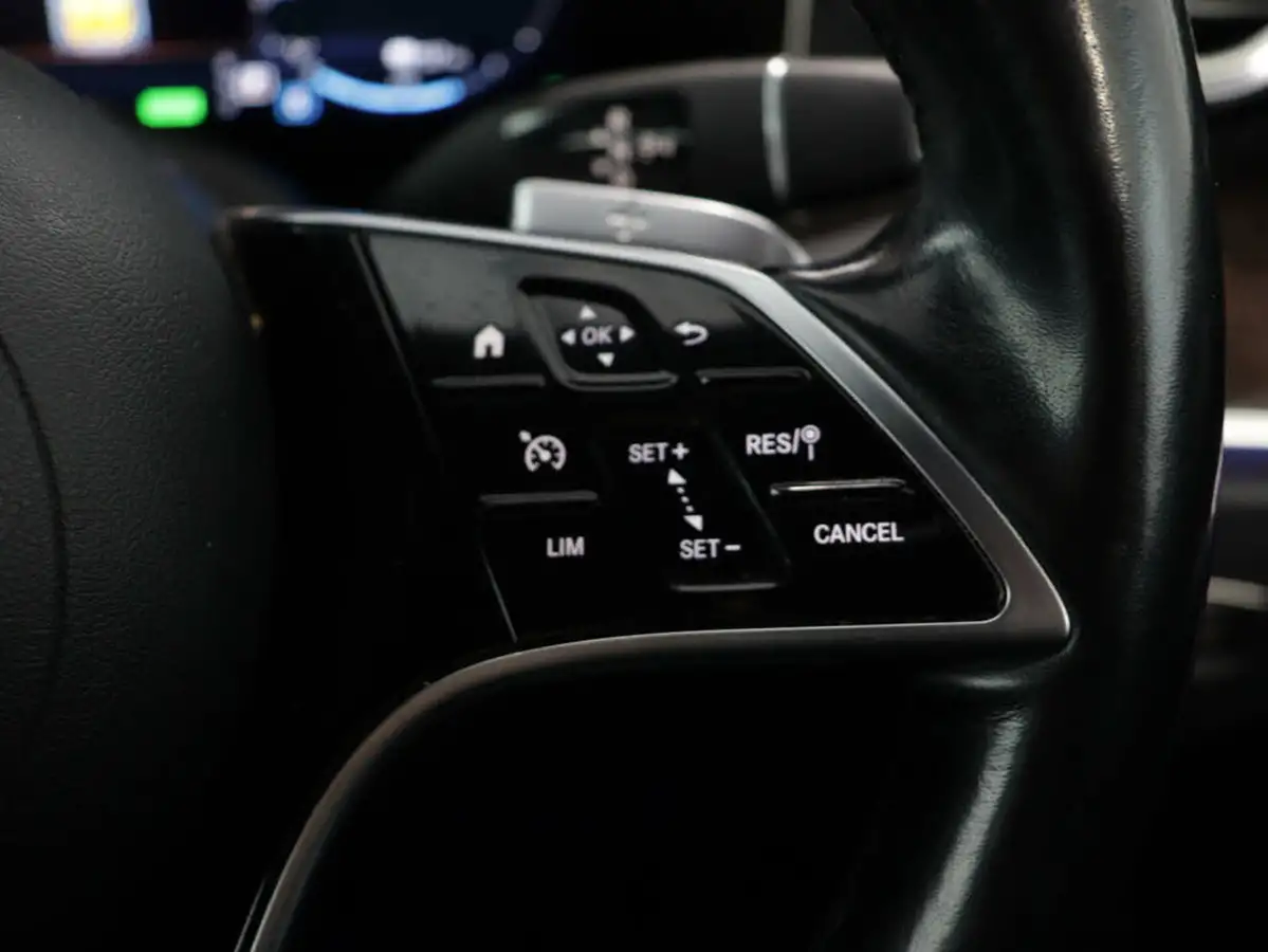 2021-mercedes-benz-e-class-big-26