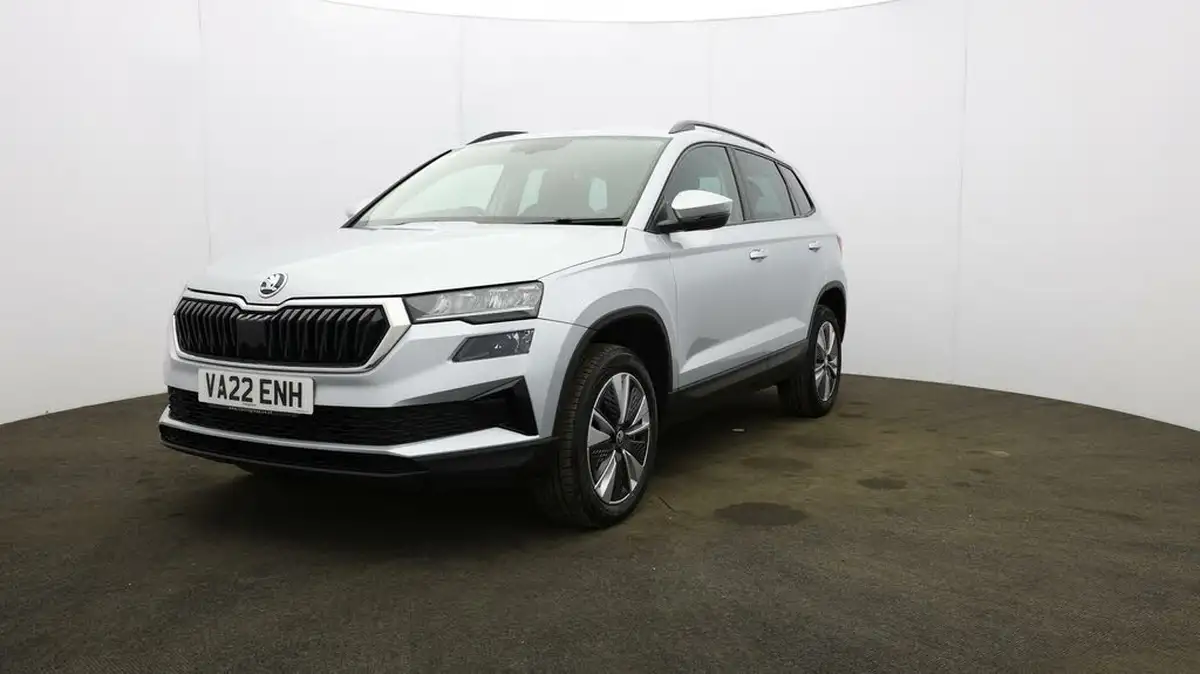 2022-skoda-karoq-10-tsi-se-drive-big-31