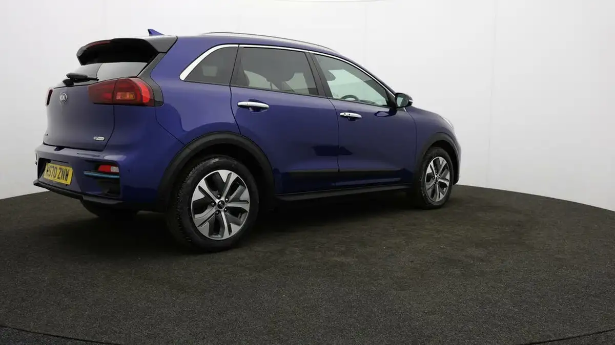 2021-kia-e-niro-ev-3-big-6