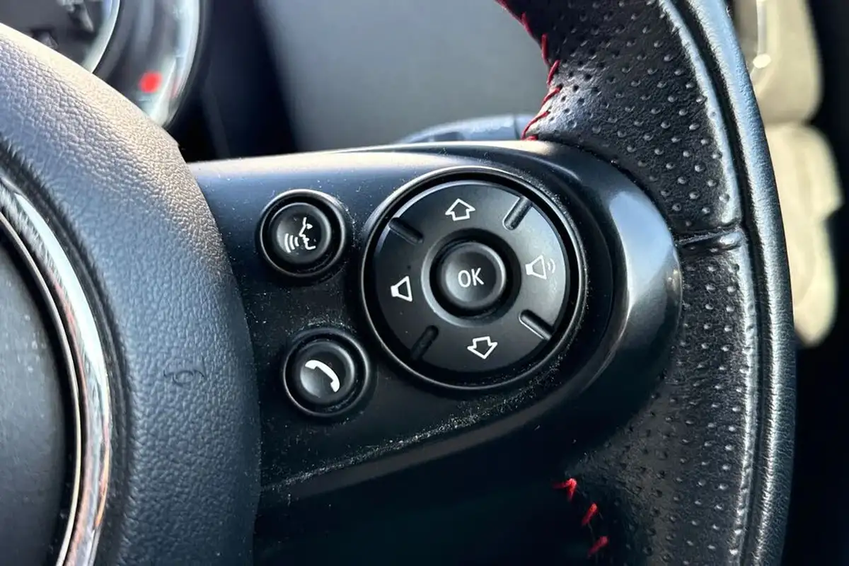 2019-mini-countryman-15-cooper-sport-big-40