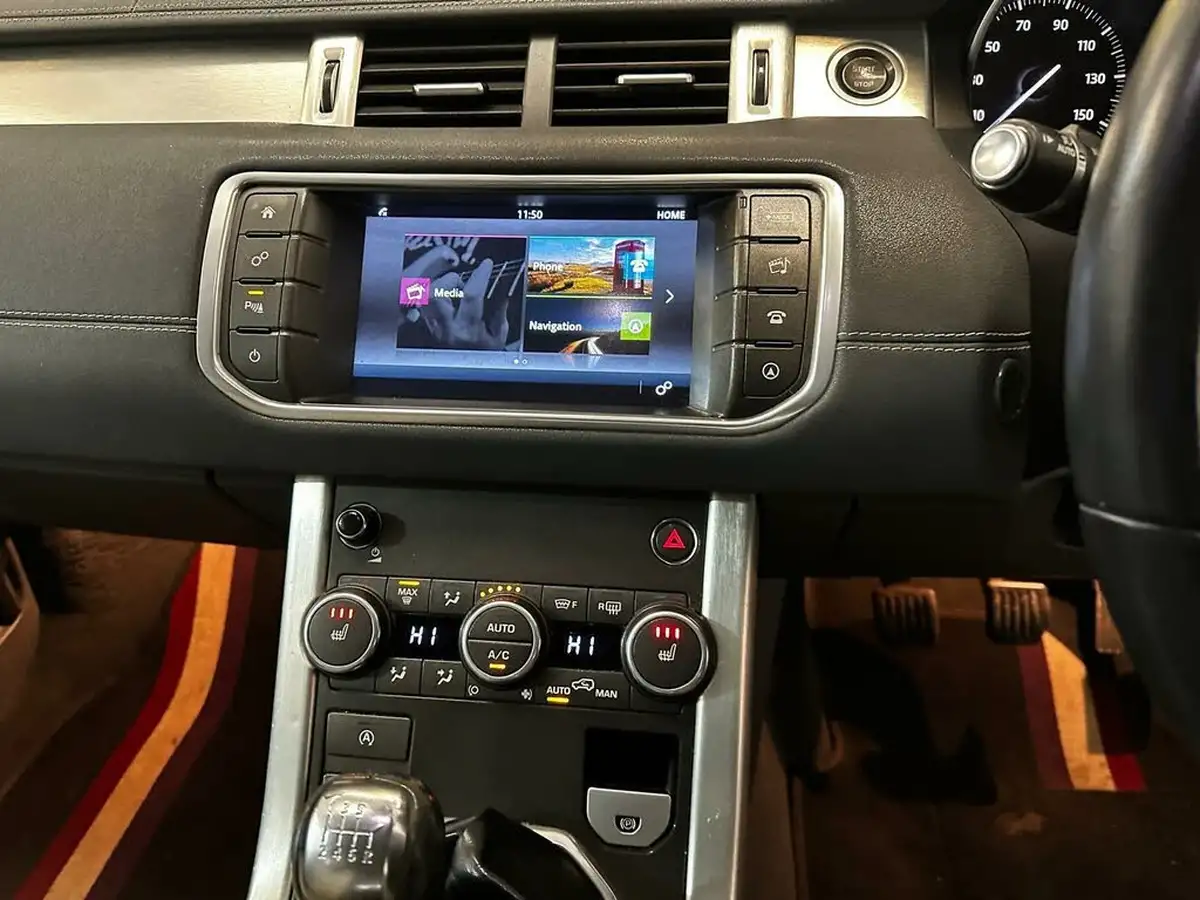 2015-land-rover-range-rover-evoque-20ed4-se-tech-hatchback-5d-big-46