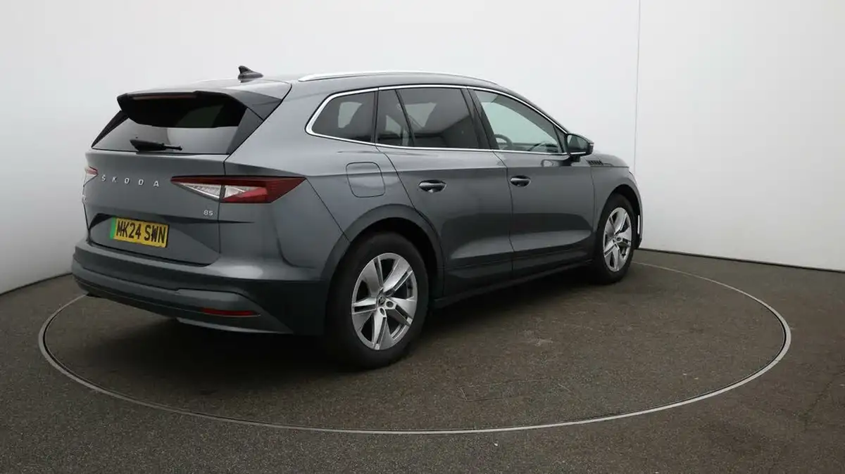 2023-skoda-enyaq-e-85-edition-station-wagon-big-7