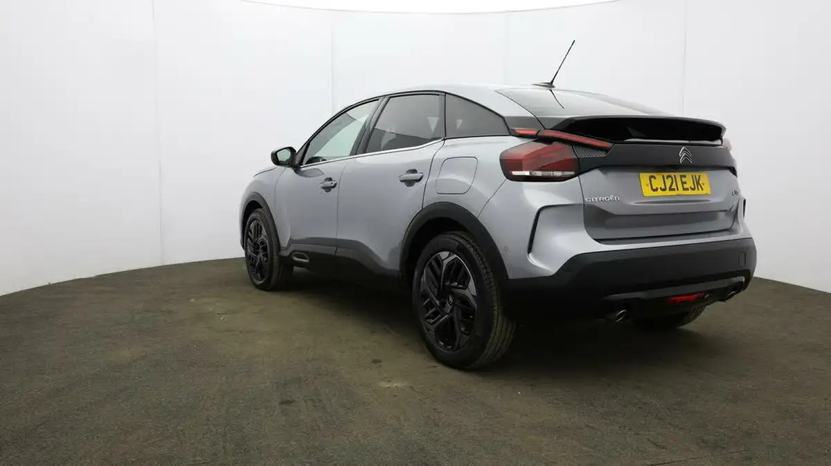 2021-citroen-c4-12-puretech-shine-130ps-eat8-big-54