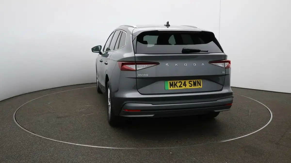 2023-skoda-enyaq-e-85-edition-station-wagon-big-53