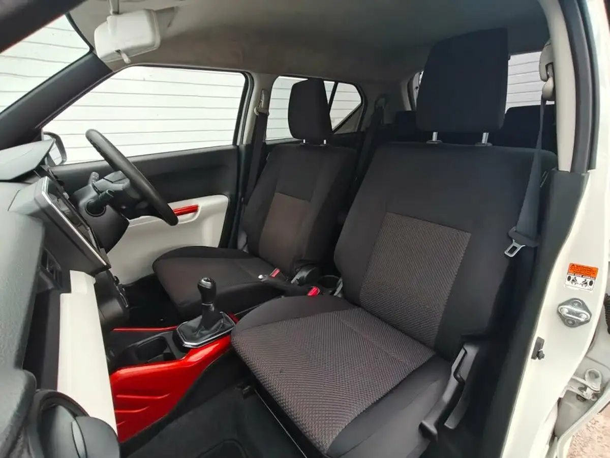 2018-suzuki-ignis-12-dualjet-adventure-big-48