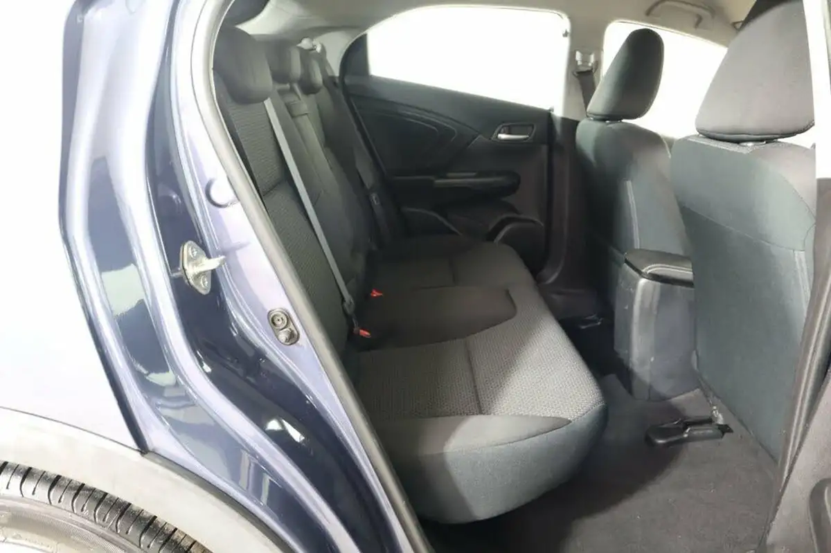2015-honda-civic-16-i-dtec-se-plus-honda-connect-hatchback-big-35
