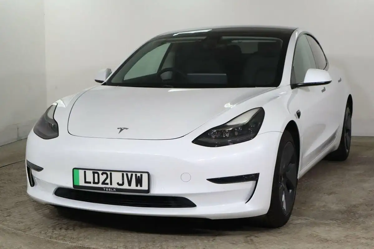 2021-tesla-model-3-e-long-range-4x4-big-2
