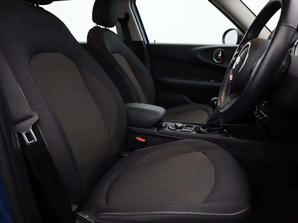 2021-mini-clubman-15-cooper-classic-big-6