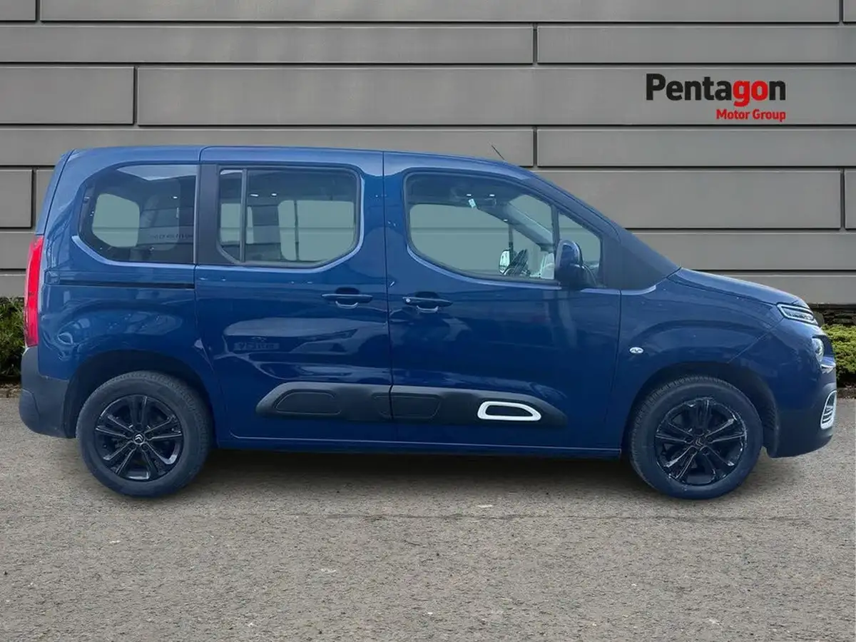 2020-citroen-berlingo-15bluehdi-flair-m-size-130ps-eat8-big-12