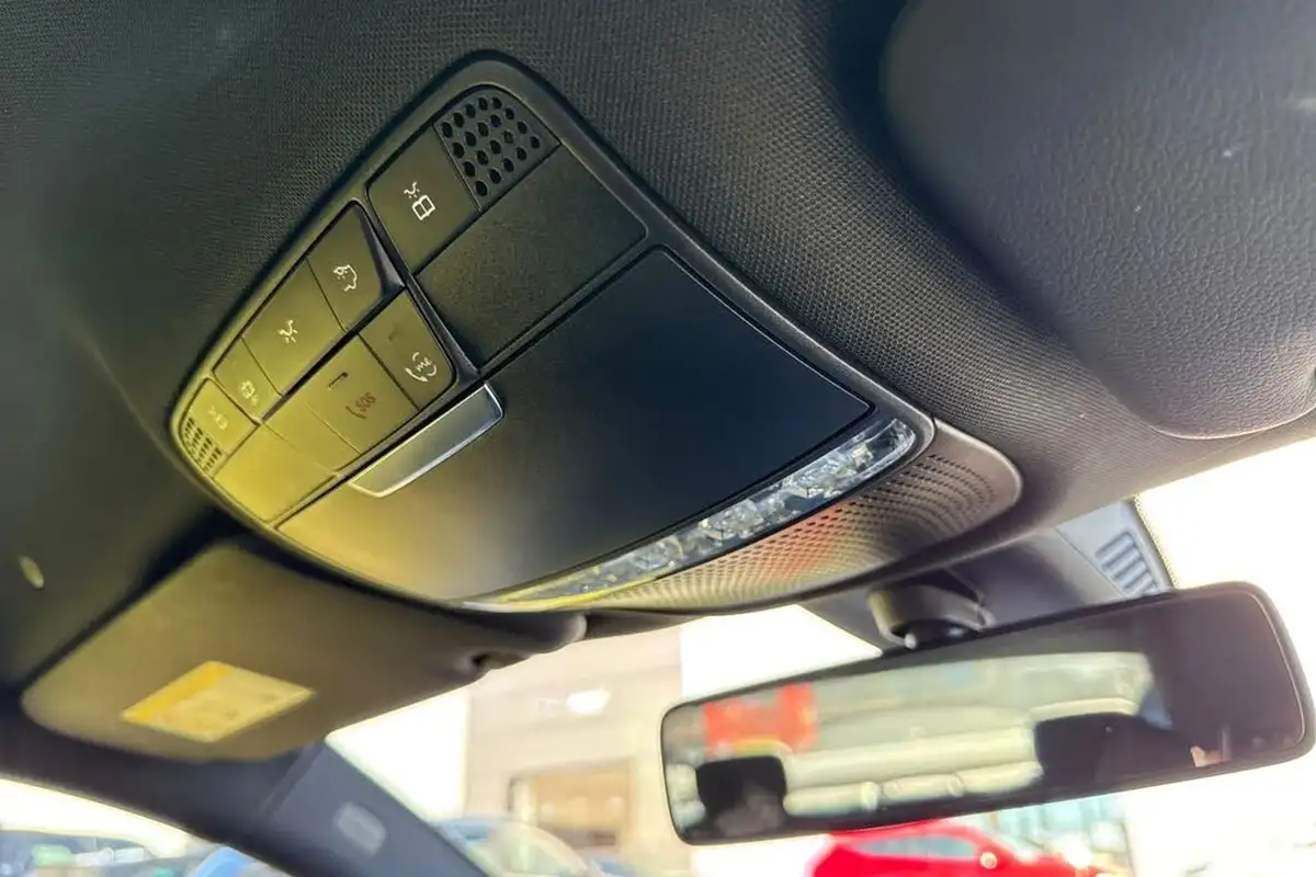2019-mercedes-benz-c-class-20-c300-amg-line-coupe-2d-big-44