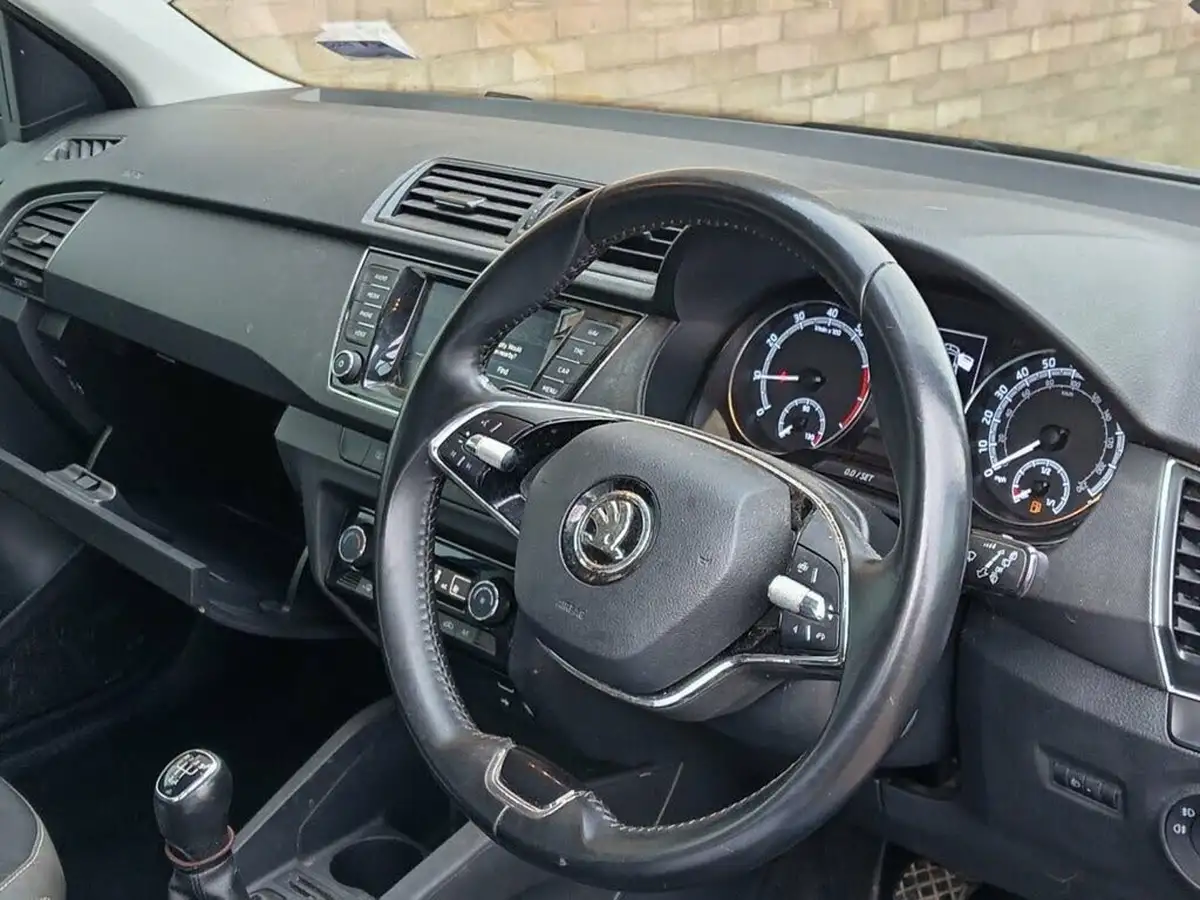 2021-skoda-fabia-10-tsi-se-l-95ps-estate-big-4