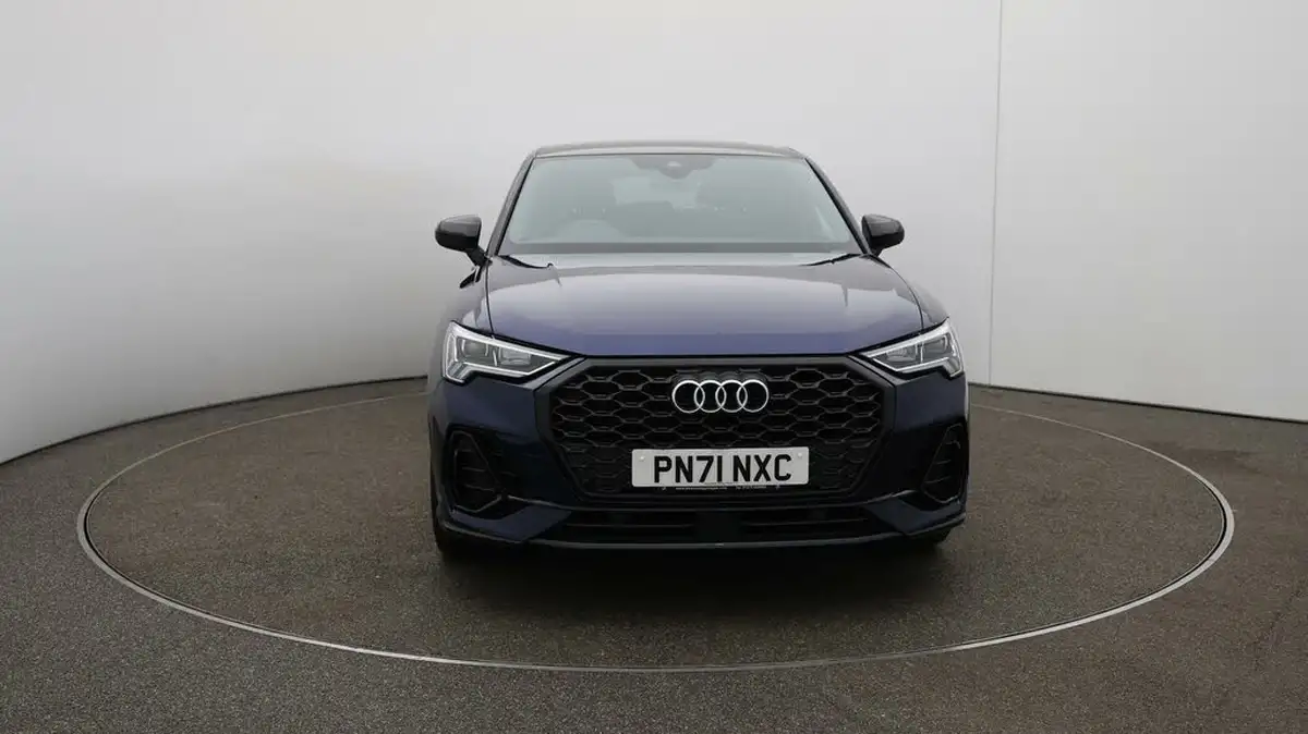 2021-audi-q3-15-35-tfsi-black-edition-cod-sportback-s-tronic-big-2