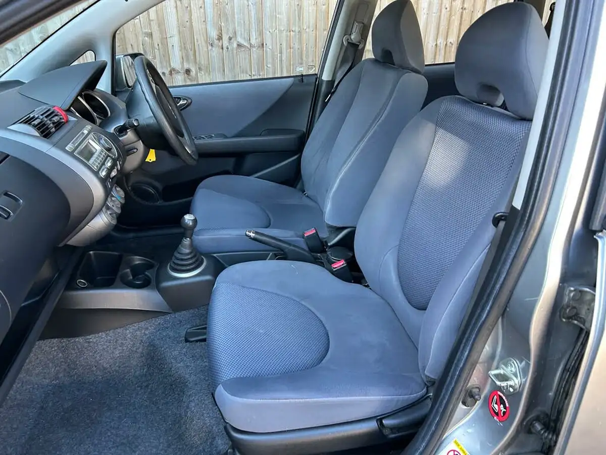 2008-honda-jazz-14-se-big-12