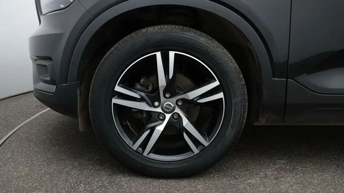 2021-volvo-xc40-15-t3-r-design-161bhp-big-18