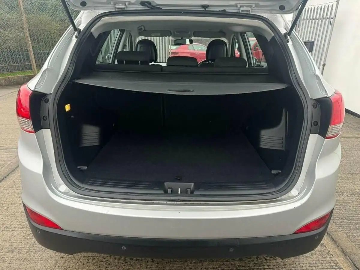 2011-hyundai-ix35-17td-style-big-4