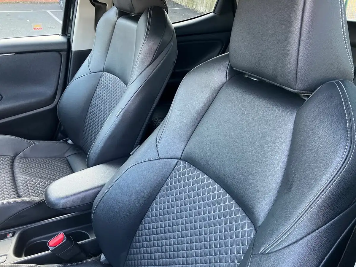 2023-mazda-mazda2-15-select-big-34