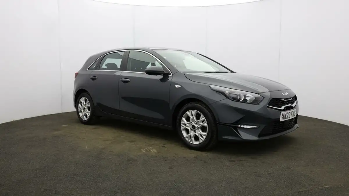 2023-kia-ceed-15-t-gdi-2-158bhp-non-adap-hatchback-big-39