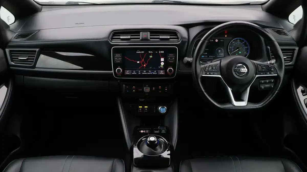 2021-nissan-leaf-e-10-40kwh-big-13