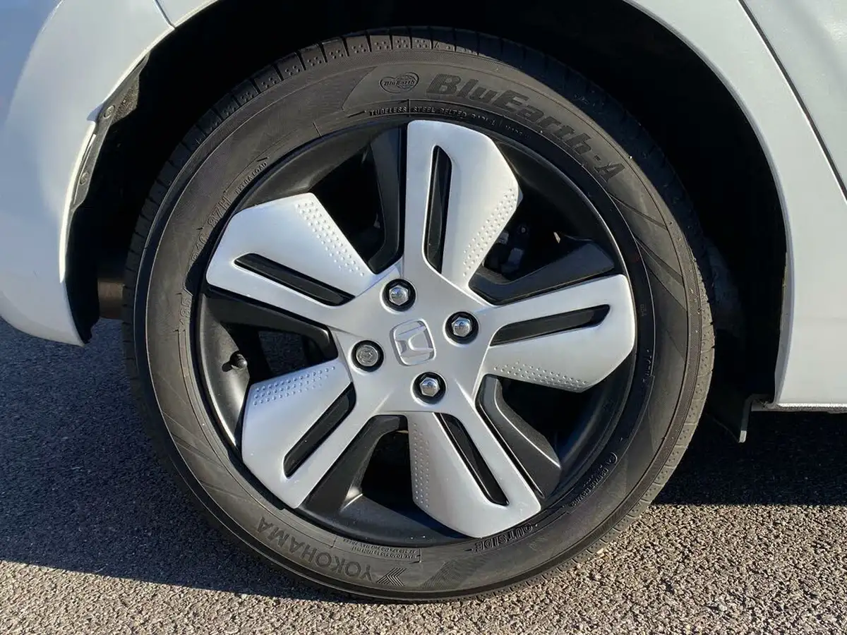 2020-honda-jazz-15-i-mmd-ex-big-43