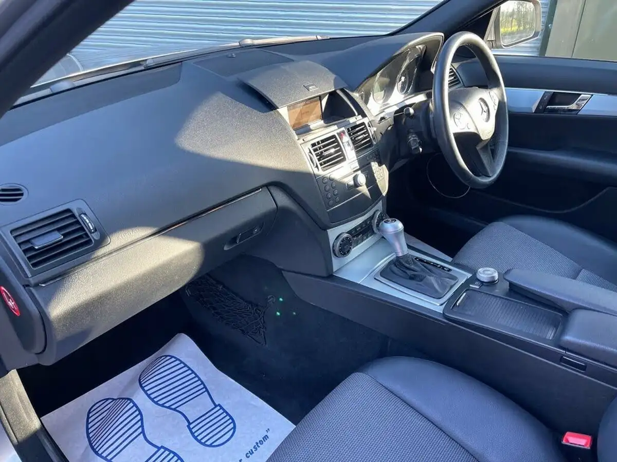 2008-mercedes-benz-c-class-18-c180-kompressor-sport-saloon-4d-auto-big-21