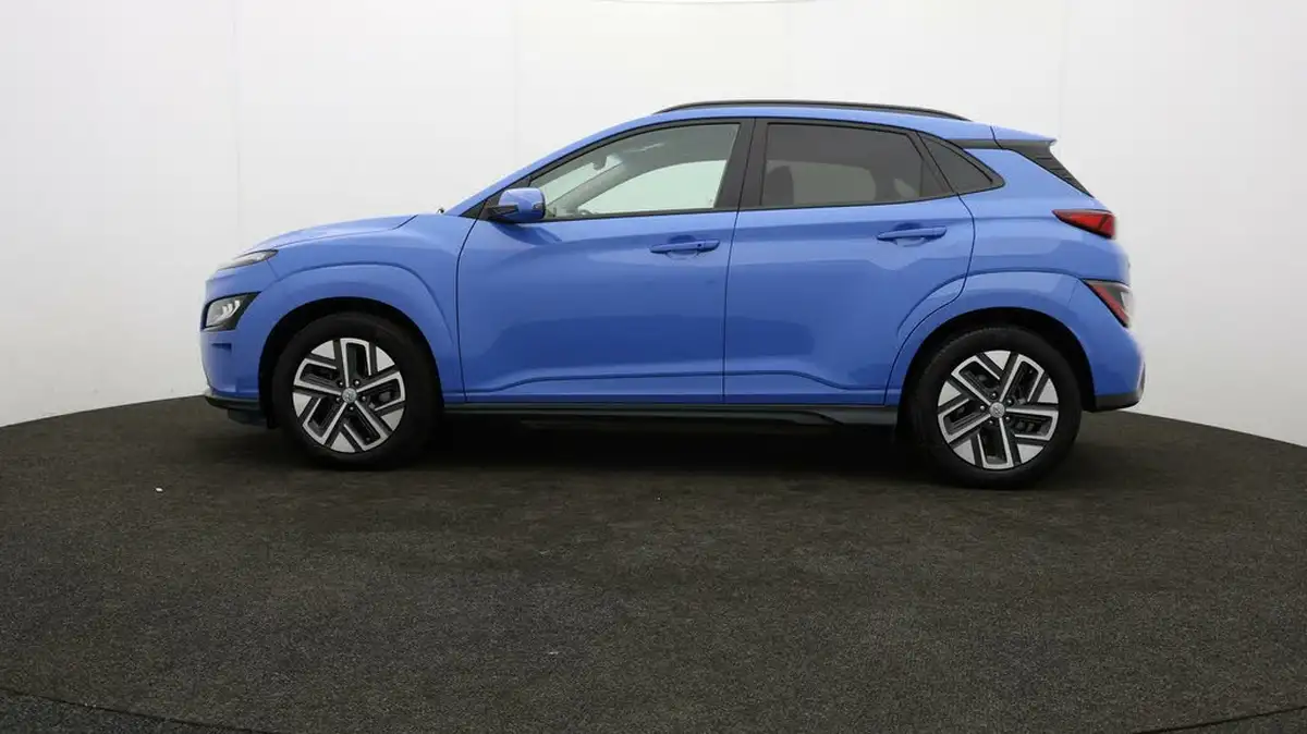 2022-hyundai-kona-e-premium-204ps-64kwh-7kw-obc-big-61