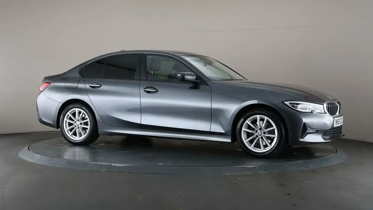 2019-bmw-3-series-20td-320d-se-190bhp-saloon-4d-sport-auto-big-51
