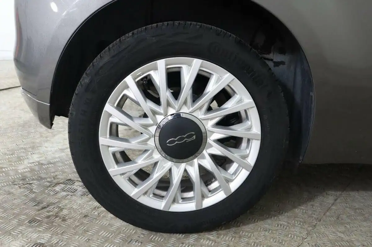 2021-fiat-500-10-dolcevita-big-11