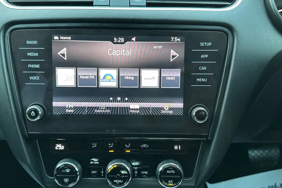 2018-skoda-octavia-14-tsi-se-estate-dsg-big-42