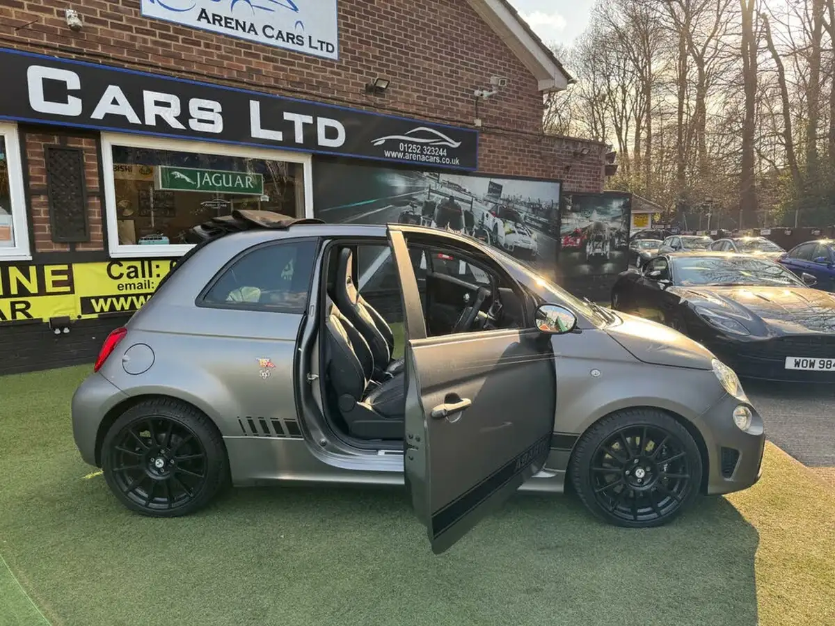 2020-abarth-500c-14-tjet-595c-competizione-big-21