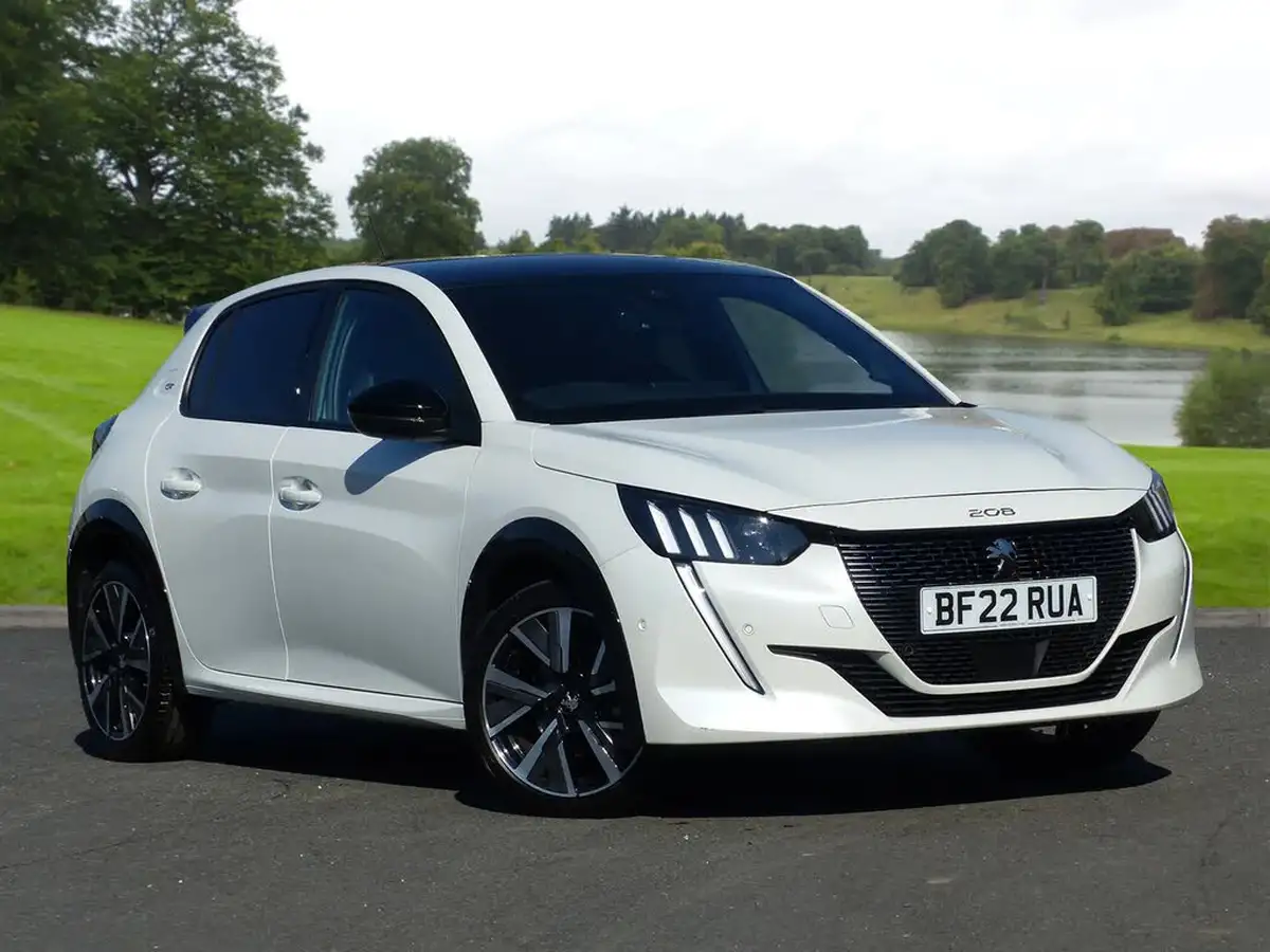 2022-peugeot-208-12-puretech-gt-100bhp-eat8-big-0