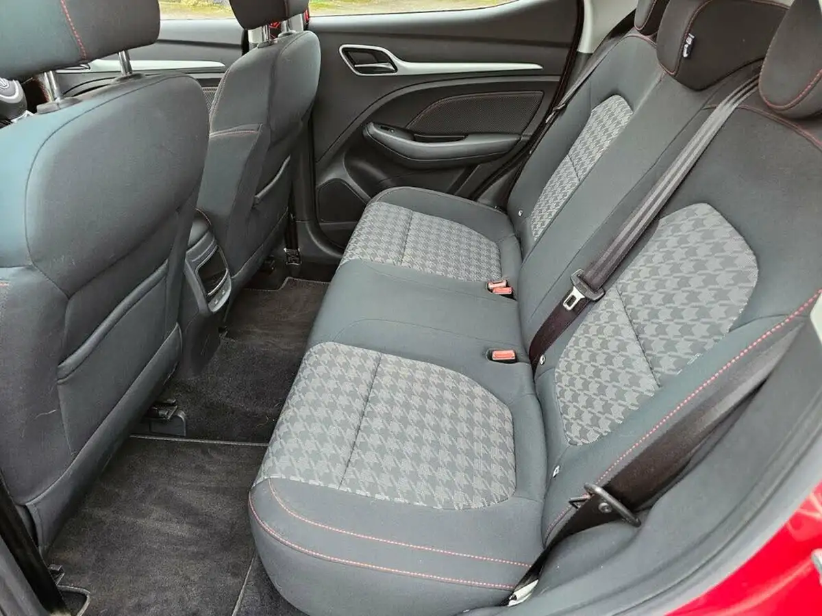 2020-mg-zs-suv-15-vti-tech-excite-106ps-big-24