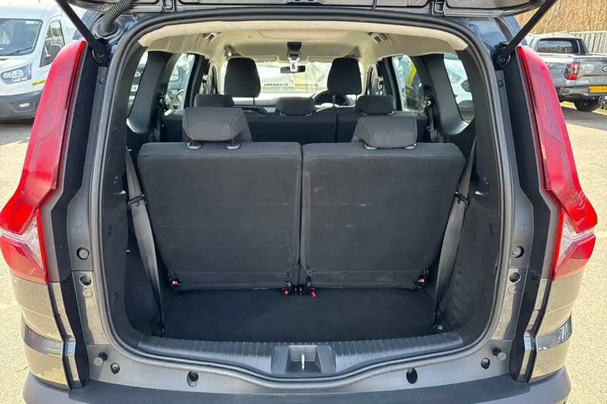 2022-dacia-jogger-10-tce-essential-big-20