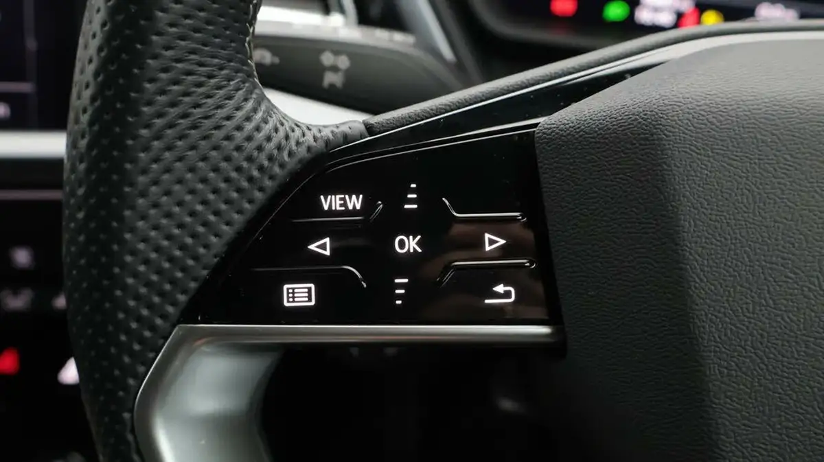 2023-audi-q4-e-tron-40e-s-line-station-wagon-big-25