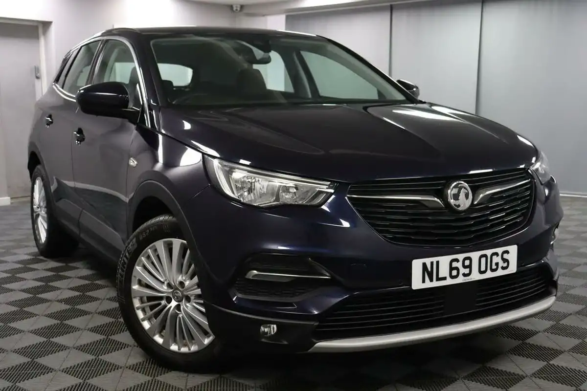 2019-vauxhall-grandland-x-12-tech-line-nav-big-14