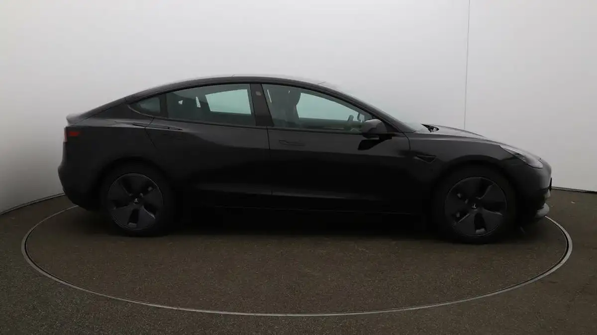 2021-tesla-model-3-e-standard-plus-big-46