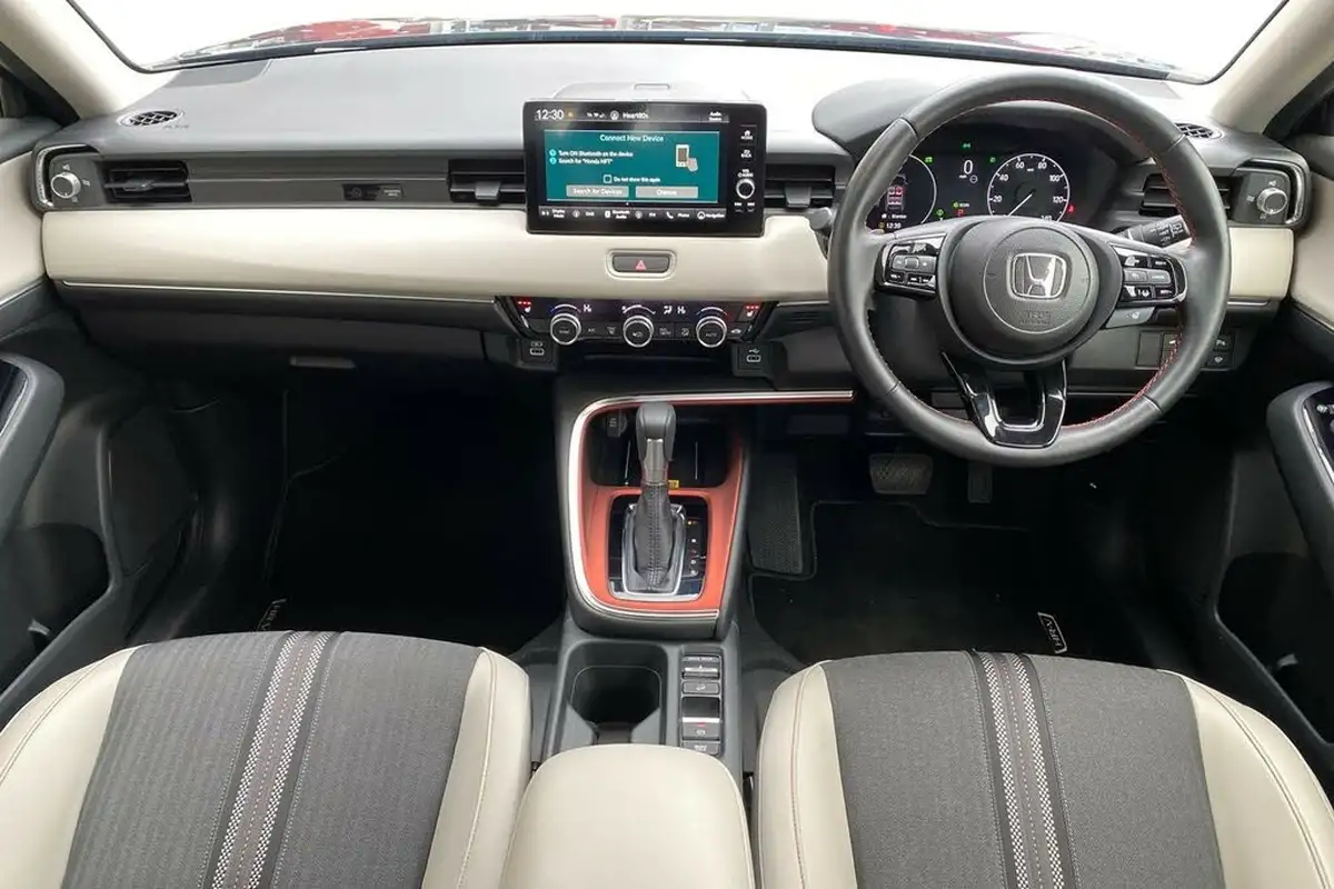 2023-honda-hr-v-15-i-mmd-advance-style-big-9