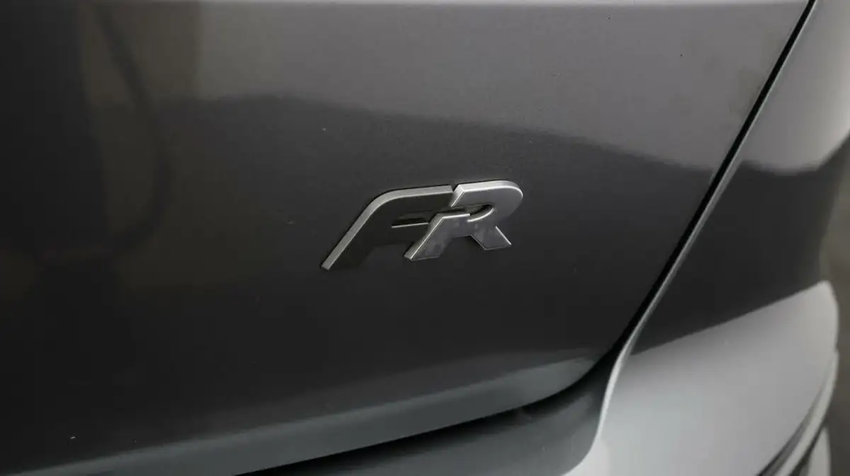 2023-seat-ateca-15-ecotsi-fr-sport-big-20