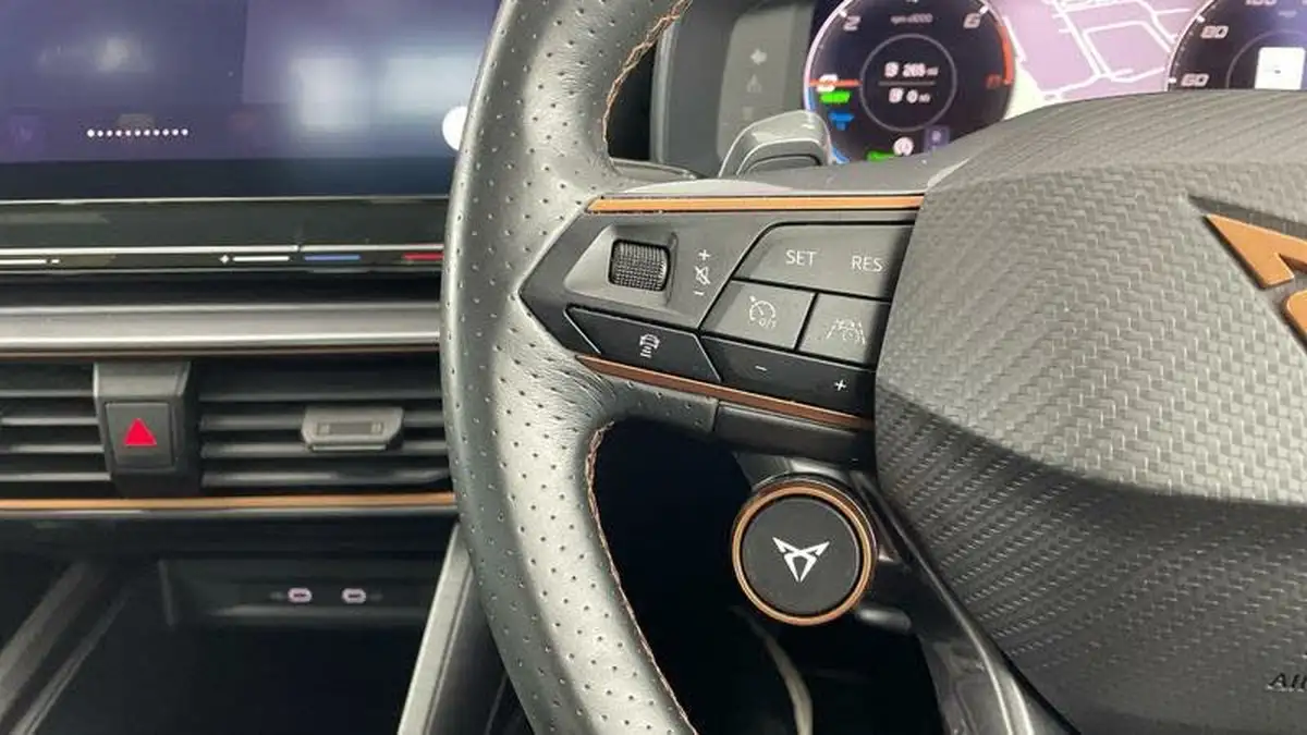2021-cupra-formentor-14-e-hybrid-vz2-big-20