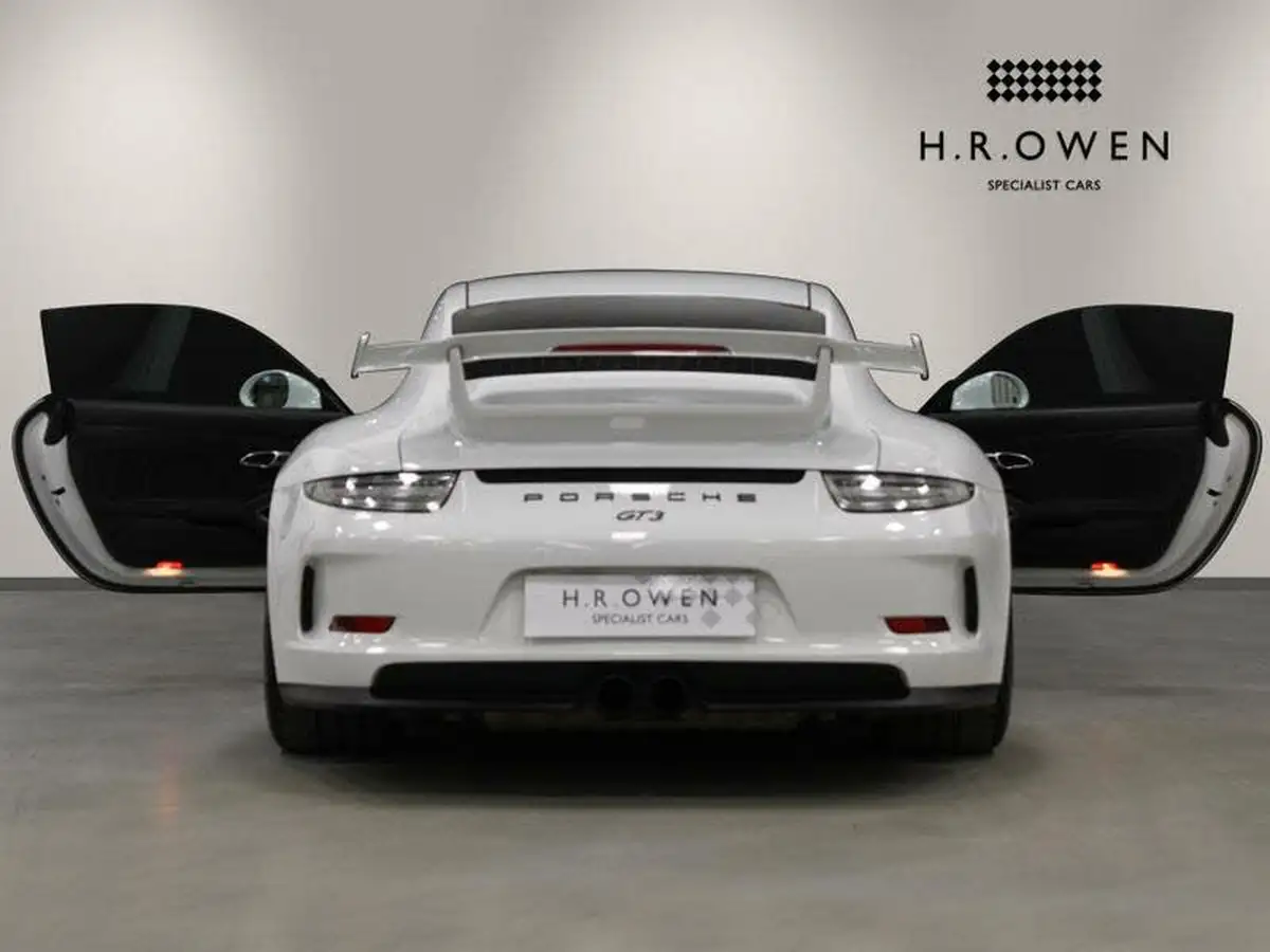 2013-porsche-911-38-gt3-big-6