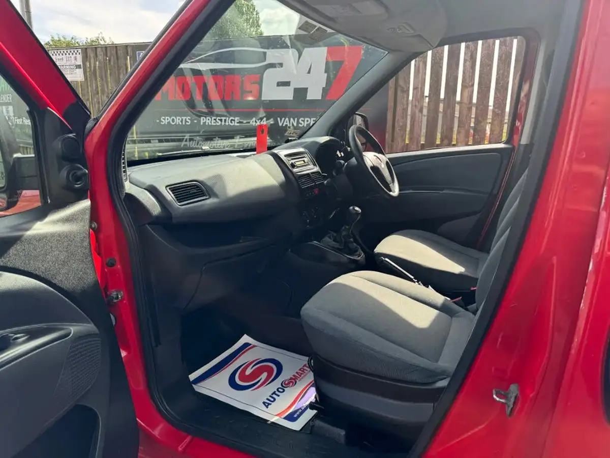 2013-fiat-doblo-cargo-13td-maxi-big-13