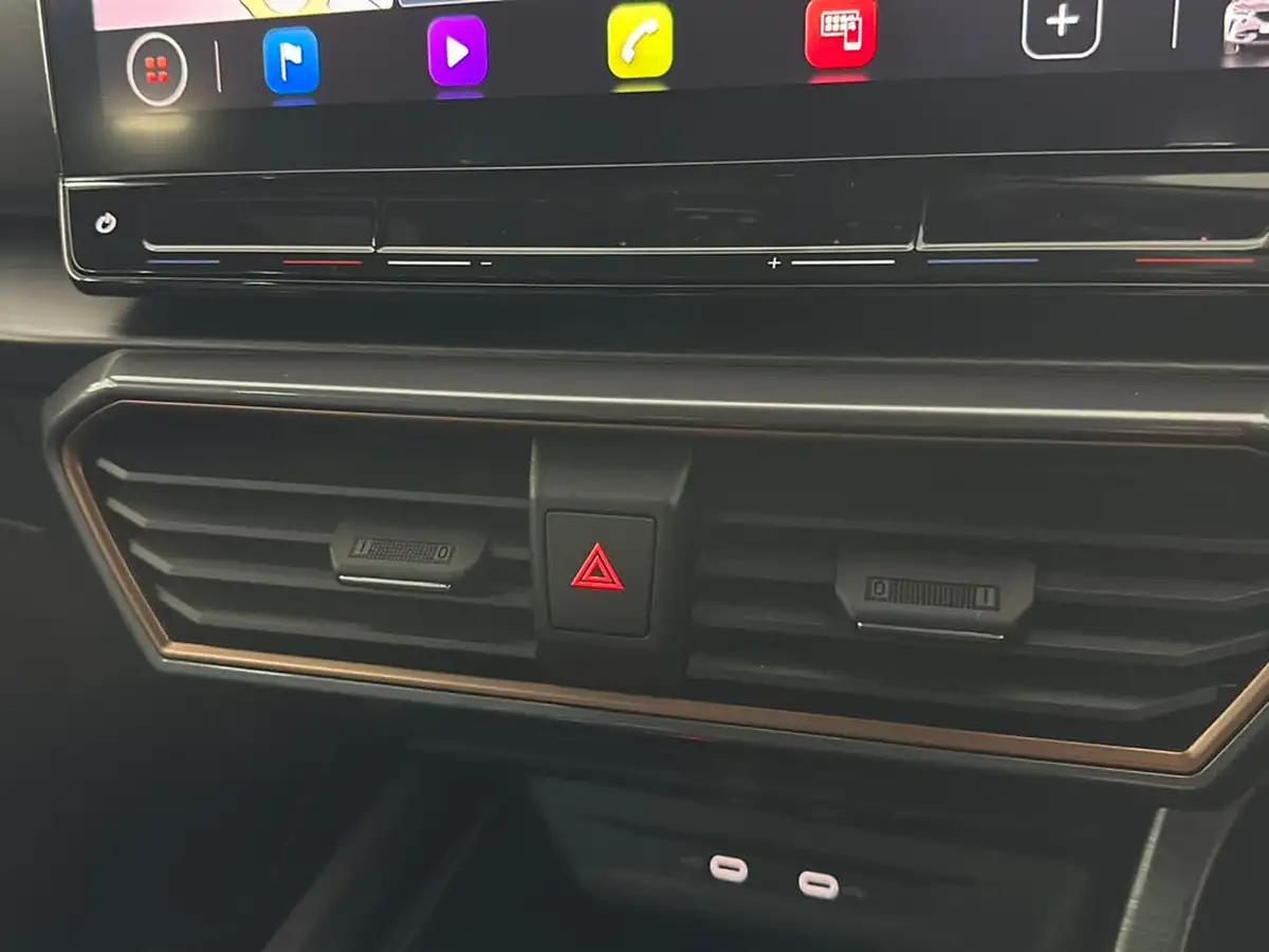 2024-cupra-formentor-14-e-hybrid-v2-big-23