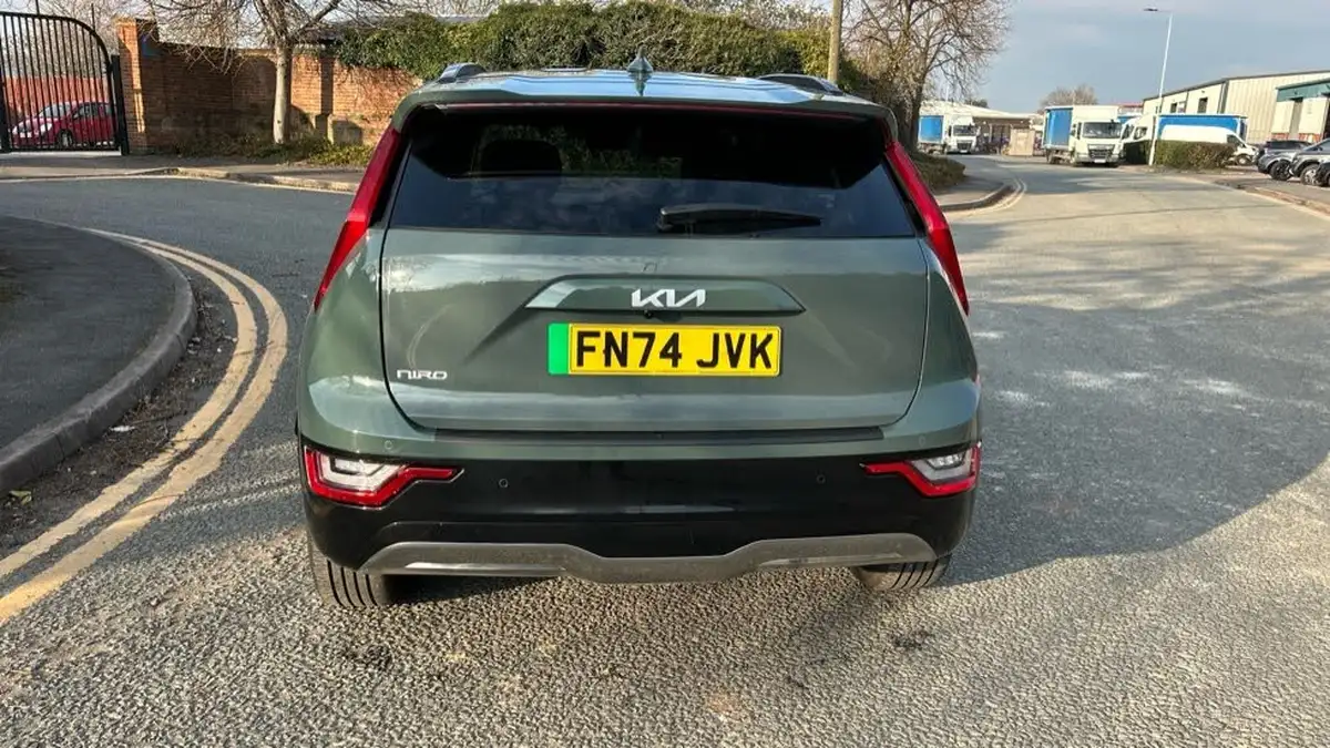 2024-kia-niro-ev-e-3-big-29