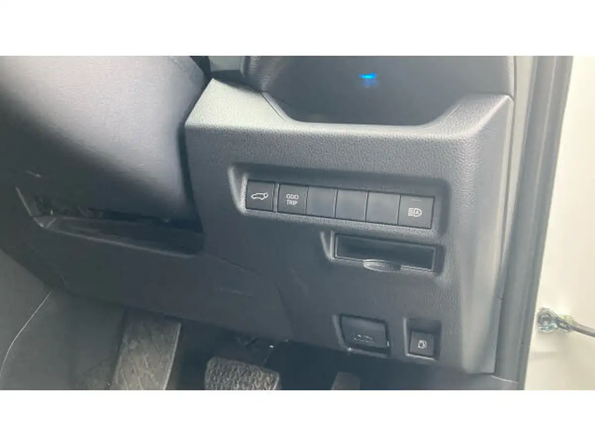 2023-toyota-rav4-25-vvt-i-design-302bhp-plug-in-big-30