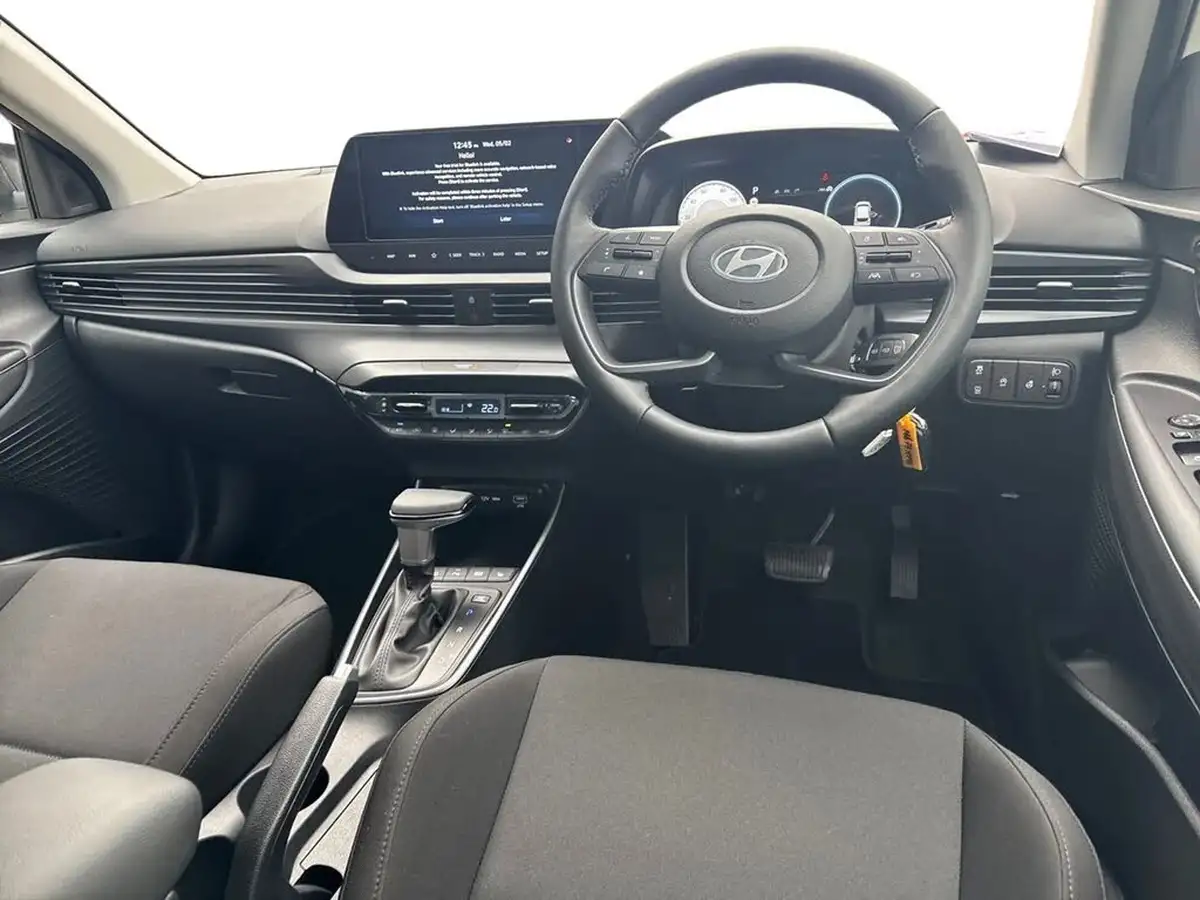 2024-hyundai-i20-10-t-gdi-premium-dct-big-9