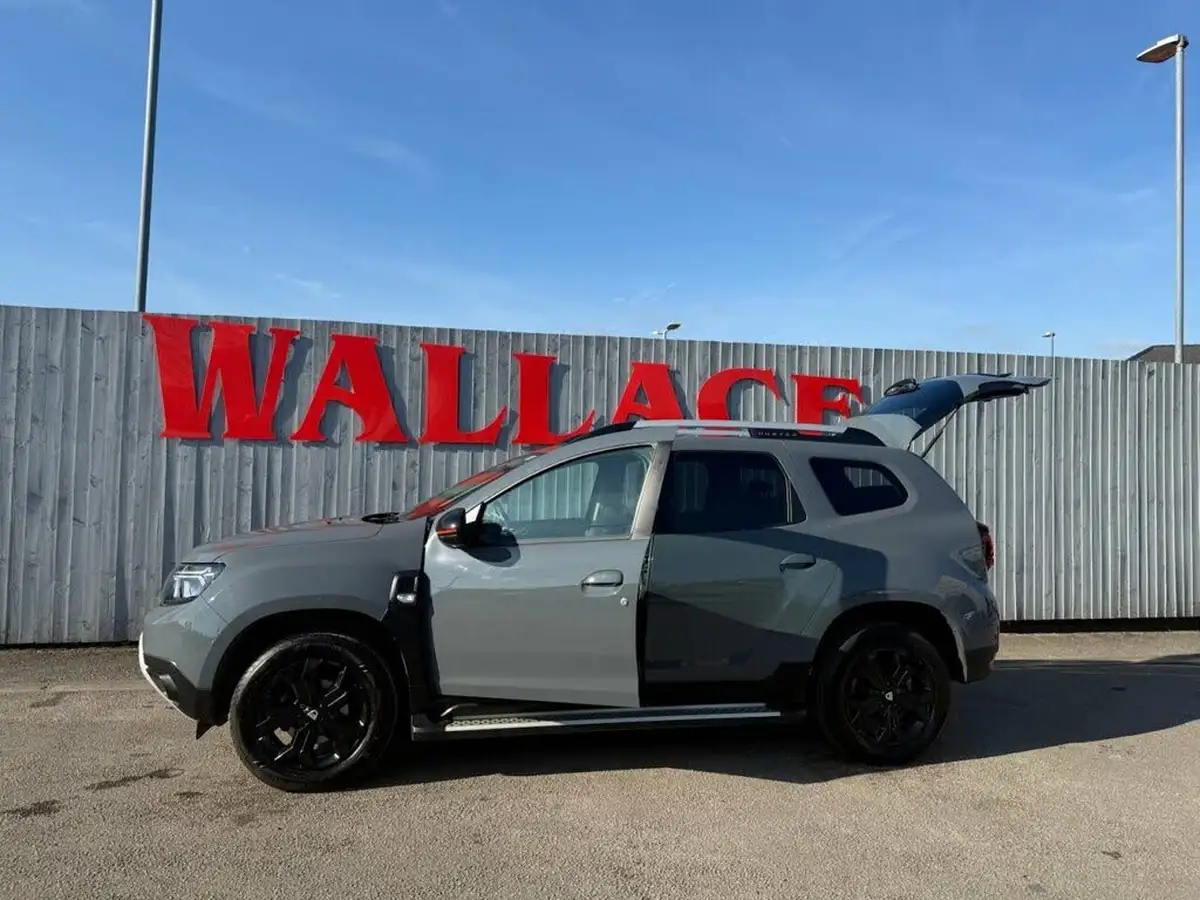 2022-dacia-duster-13-tce-extreme-se-150bhp-edc-big-3