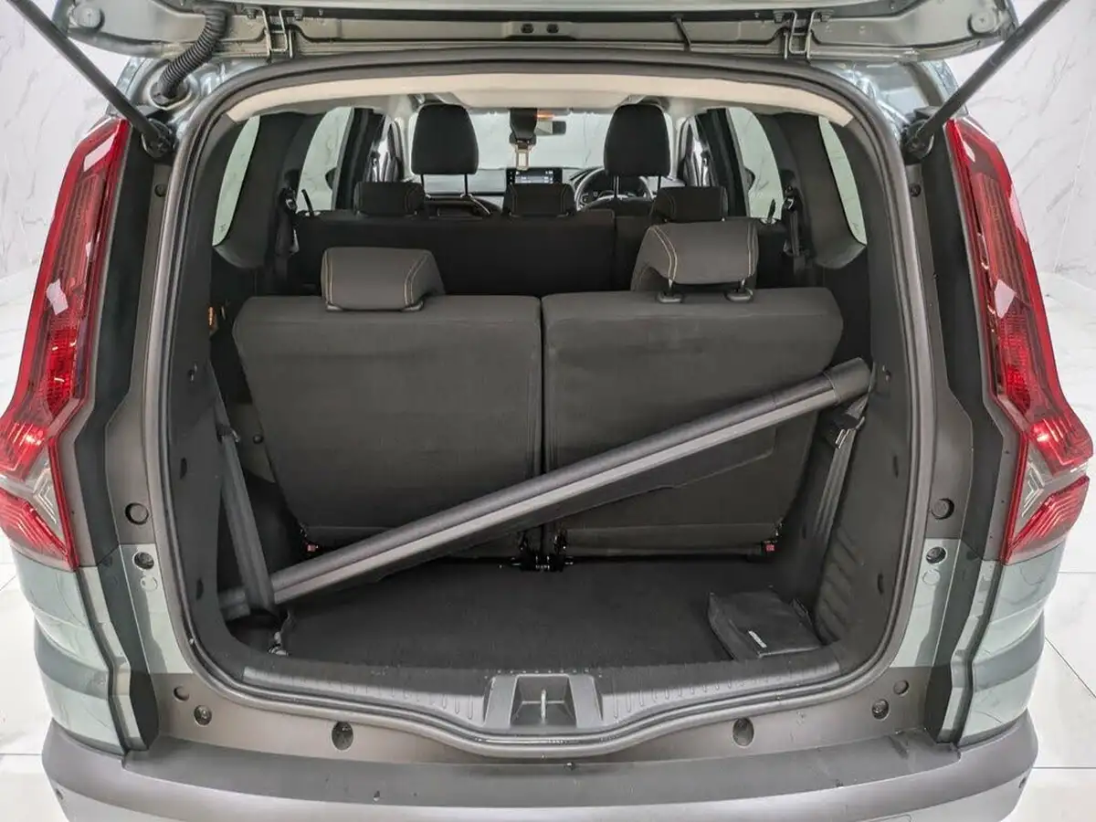 2023-dacia-jogger-16-tce-extreme-big-25