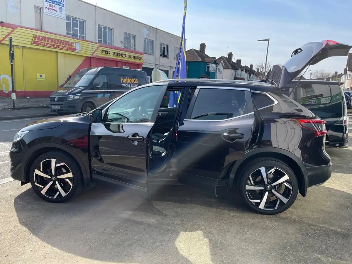 2019-nissan-qashqai-13-dig-t-tekna-160ps-dct-big-19