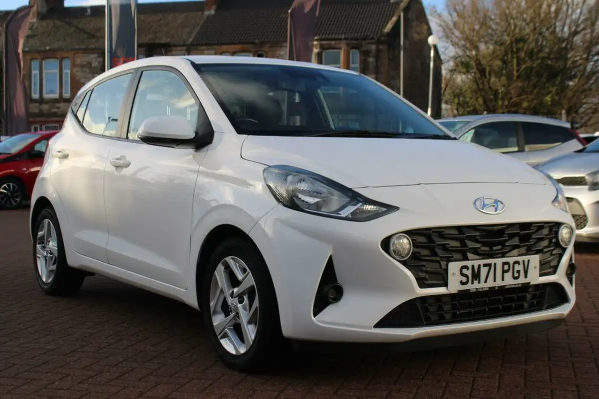 2022-hyundai-i10-12-se-connect-auto-big-0
